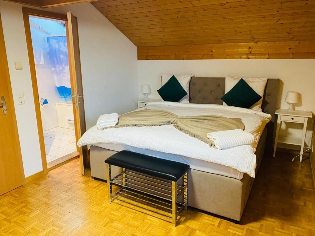 Lake View Apartment -14 Niederried bei Interlaken Esterno foto
