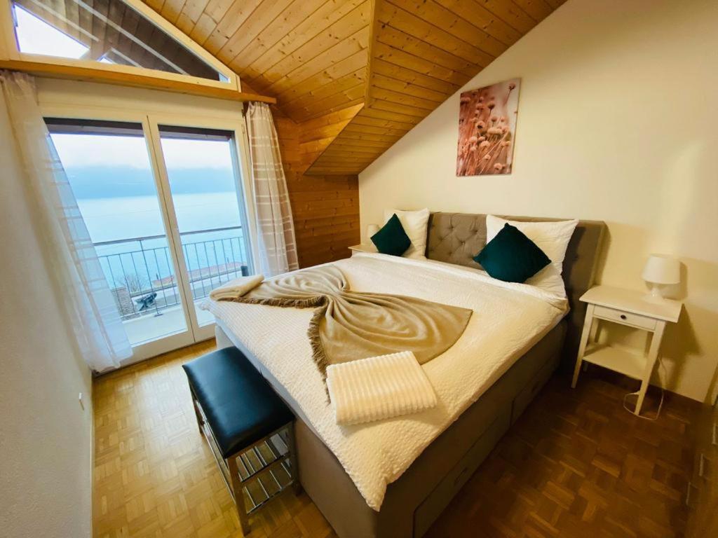 Lake View Apartment -14 Niederried bei Interlaken Esterno foto